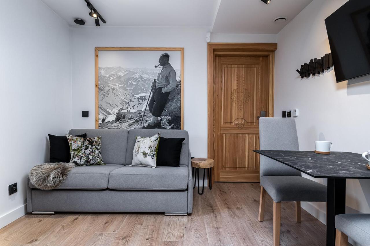 7 Folk & Modern Aparthotel *